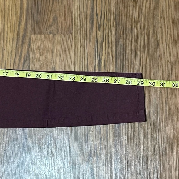 Burgundy Skinny By D. Rock, Sz 0. Tapered Leg. 5 Pocket. Never Worn - Picture 5 of 13